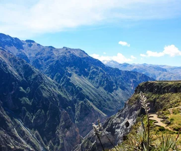 colca canyon viewpoint