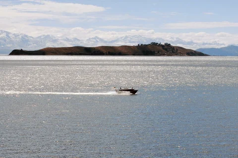 Sun & Moon island from Puno to Puno
