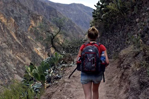 colca canyon trek from arequipa