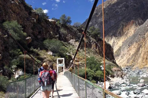 colca canyon trek from puno